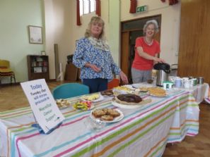 Ready to serve drinks and cake!